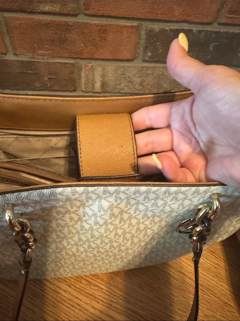 Michael Kors Beige Logo Purse with Matching Wristlet